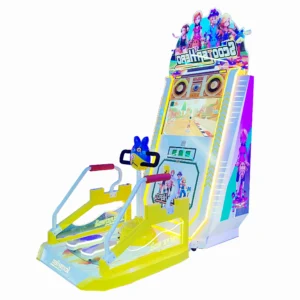 Kuliku Skateboard Hero 4-player multiplayer arcade game with photo capture and leaderboard, size 71.7" × 41.3" × 97.6"